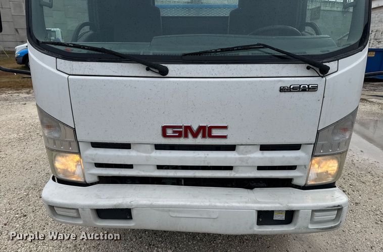 image for item DW1803 2009 GMC W4500 flatbed truck