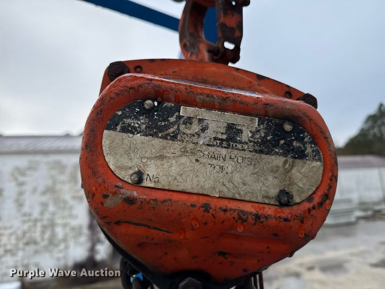 image for item DW1803 2009 GMC W4500 flatbed truck