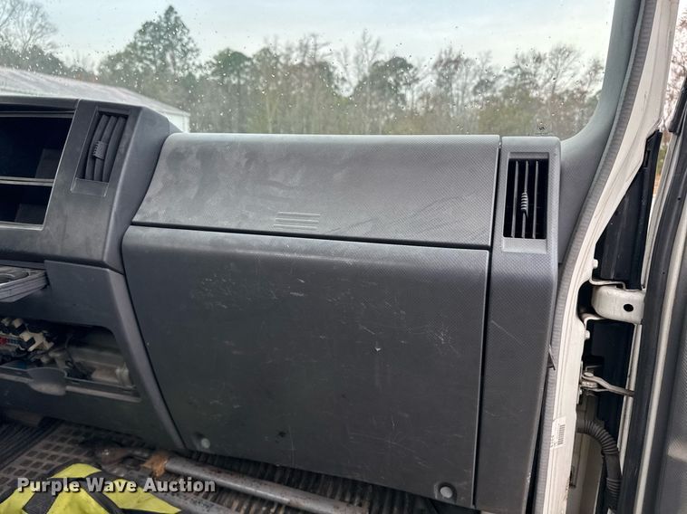 image for item DW1803 2009 GMC W4500 flatbed truck