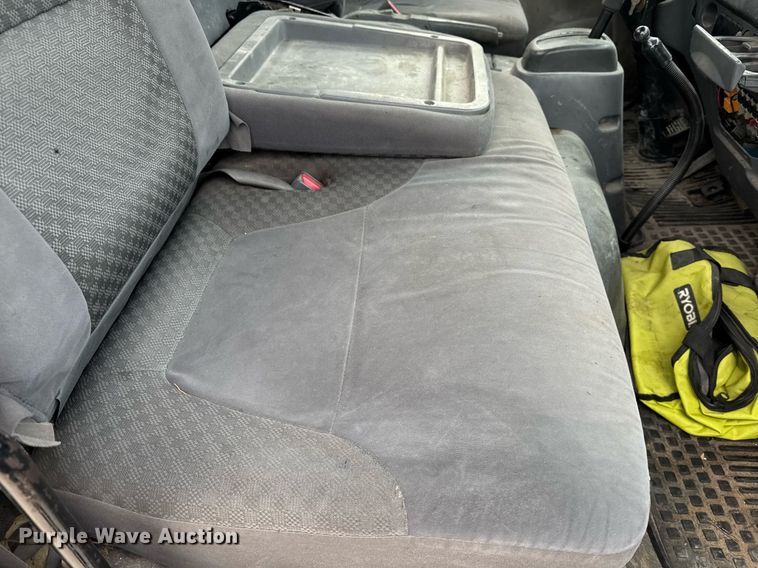 image for item DW1803 2009 GMC W4500 flatbed truck