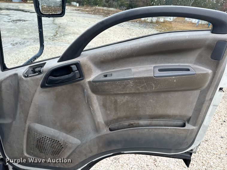 image for item DW1803 2009 GMC W4500 flatbed truck