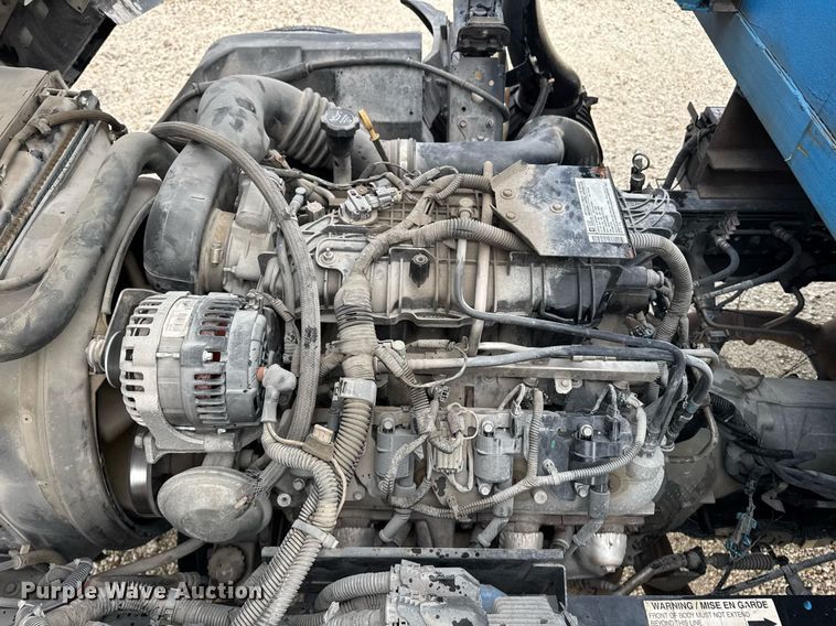 image for item DW1803 2009 GMC W4500 flatbed truck