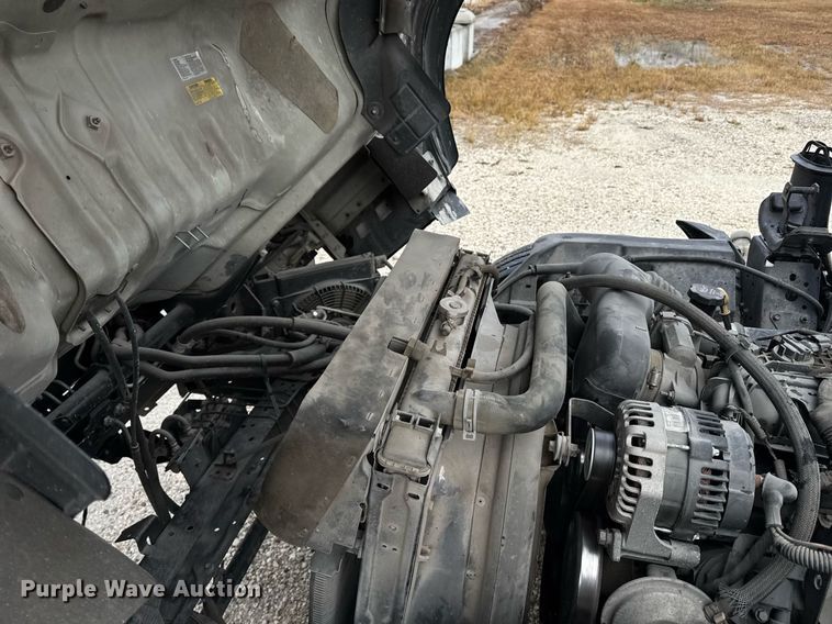 image for item DW1803 2009 GMC W4500 flatbed truck