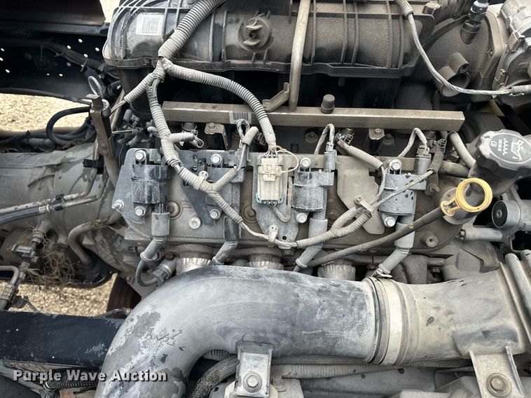 image for item DW1803 2009 GMC W4500 flatbed truck