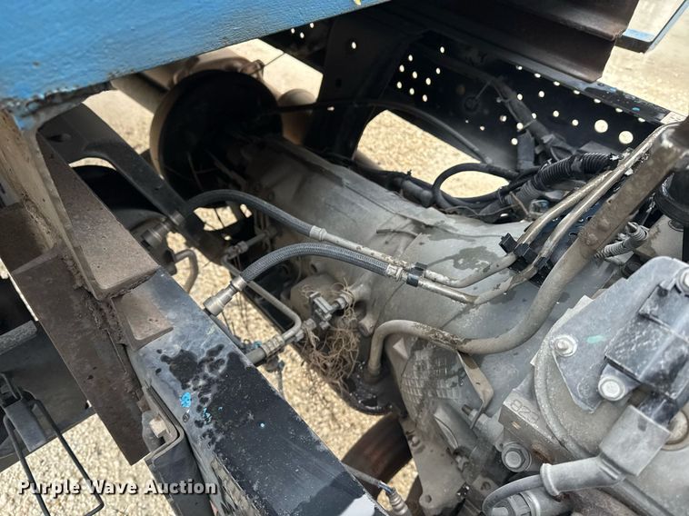 image for item DW1803 2009 GMC W4500 flatbed truck