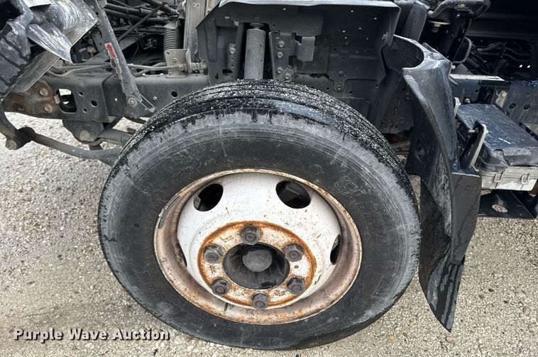 image for item DW1803 2009 GMC W4500 flatbed truck