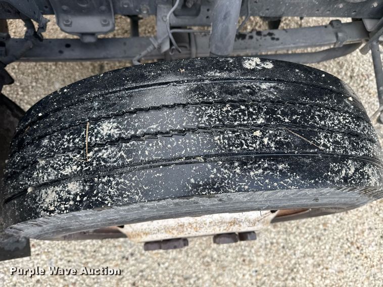 image for item DW1803 2009 GMC W4500 flatbed truck