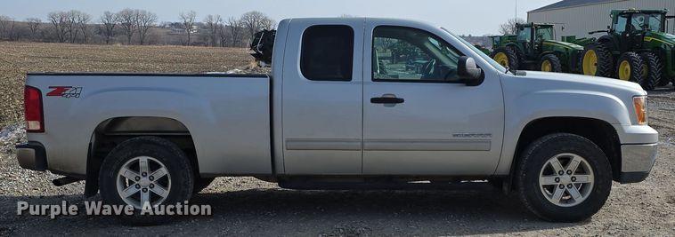 image for item DW3095 2011 GMC Sierra 1500 Ext. Cab pickup truck