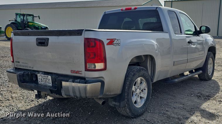 image for item DW3095 2011 GMC Sierra 1500 Ext. Cab pickup truck