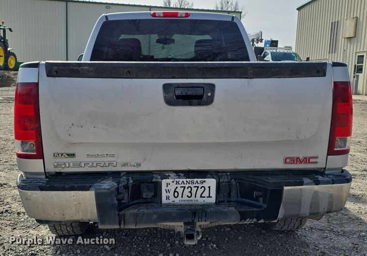 image for item DW3095 2011 GMC Sierra 1500 Ext. Cab pickup truck