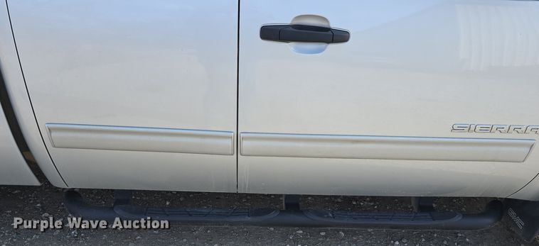 image for item DW3095 2011 GMC Sierra 1500 Ext. Cab pickup truck