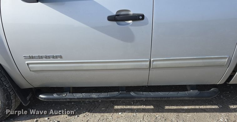 image for item DW3095 2011 GMC Sierra 1500 Ext. Cab pickup truck