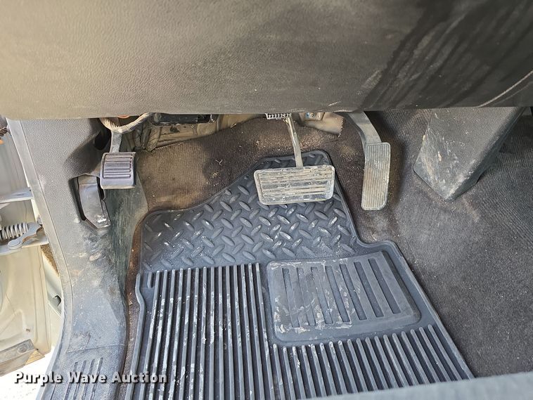 image for item DW3095 2011 GMC Sierra 1500 Ext. Cab pickup truck