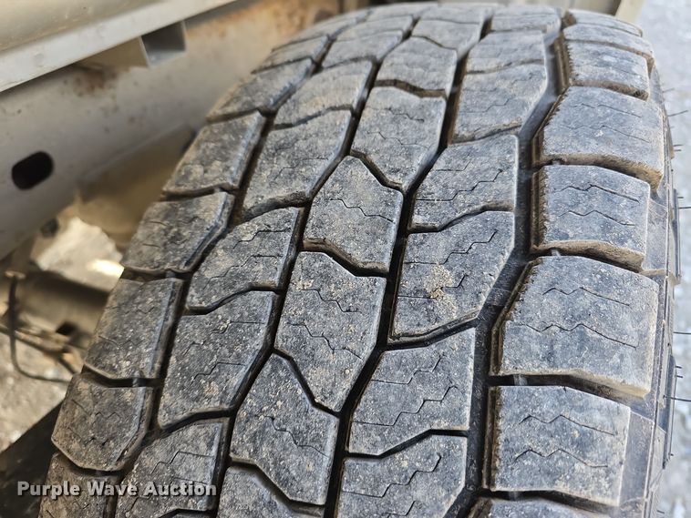 image for item DW3095 2011 GMC Sierra 1500 Ext. Cab pickup truck