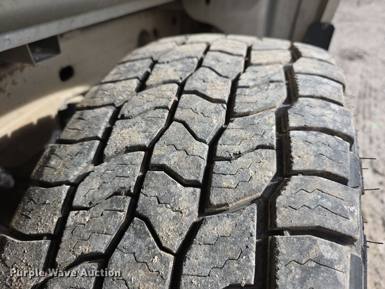 image for item DW3095 2011 GMC Sierra 1500 Ext. Cab pickup truck