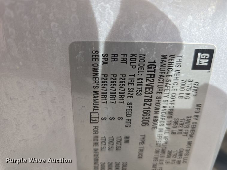 image for item DW3095 2011 GMC Sierra 1500 Ext. Cab pickup truck