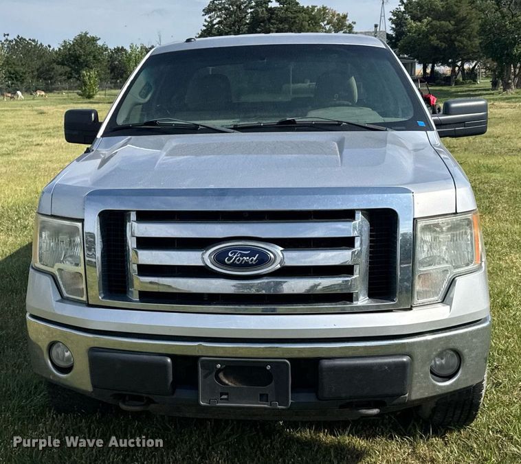 image for item DX3830 2010 Ford F150 SuperCab pickup truck