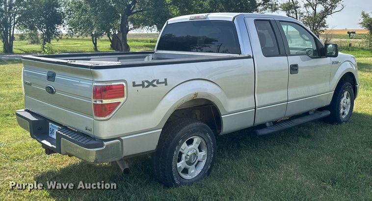 image for item DX3830 2010 Ford F150 SuperCab pickup truck