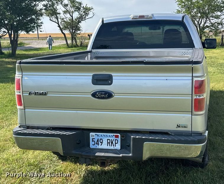 image for item DX3830 2010 Ford F150 SuperCab pickup truck