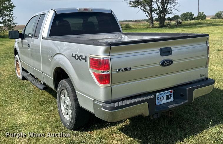 image for item DX3830 2010 Ford F150 SuperCab pickup truck