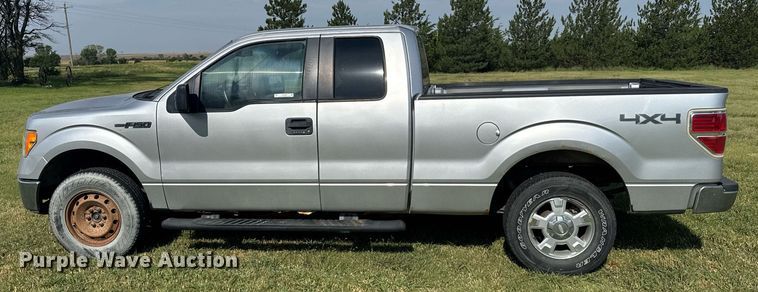 image for item DX3830 2010 Ford F150 SuperCab pickup truck