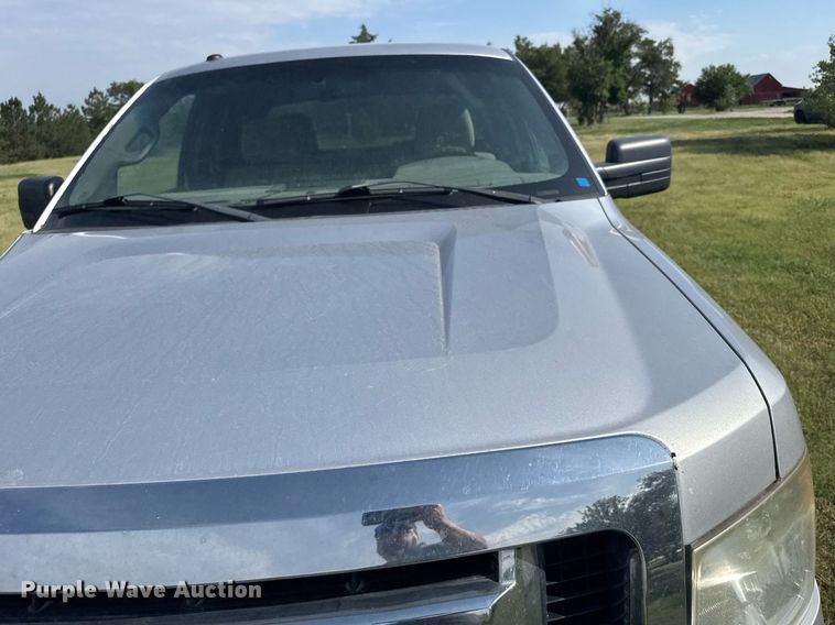 image for item DX3830 2010 Ford F150 SuperCab pickup truck