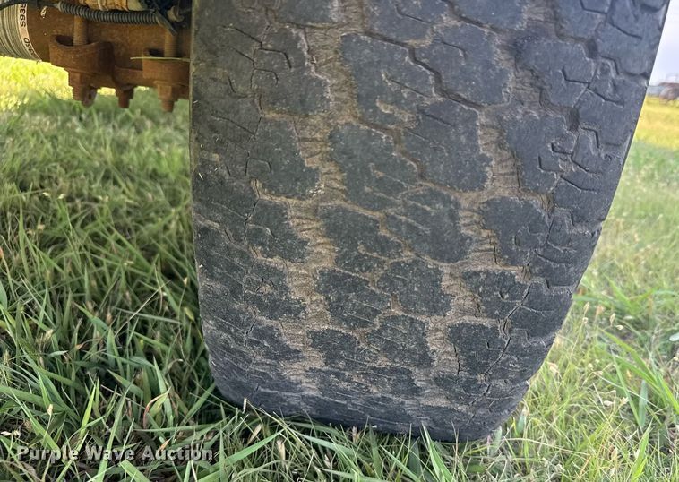 image for item DX3830 2010 Ford F150 SuperCab pickup truck