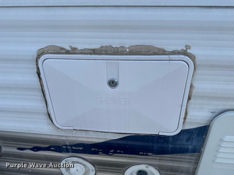 image for item DX3835 2007 Palomino 30FQSS camper