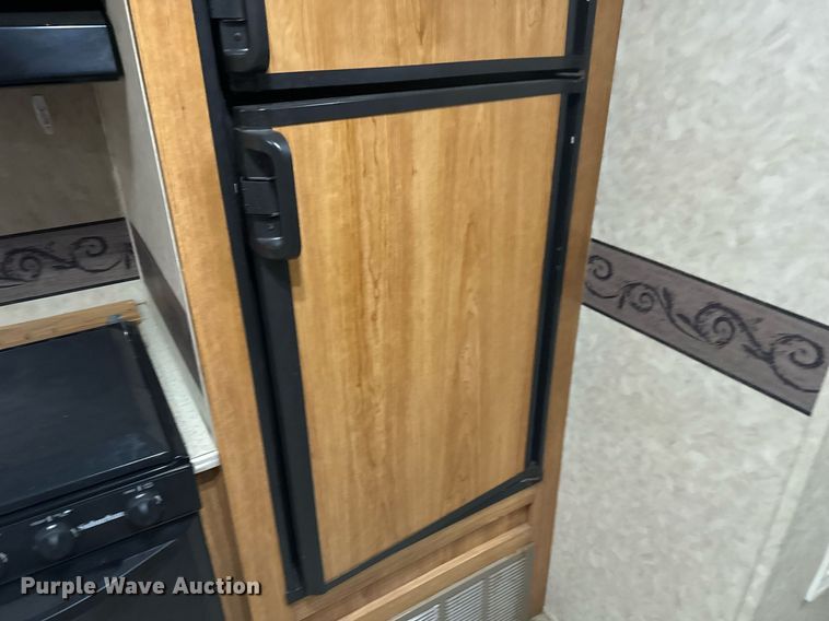 image for item DX3835 2007 Palomino 30FQSS camper