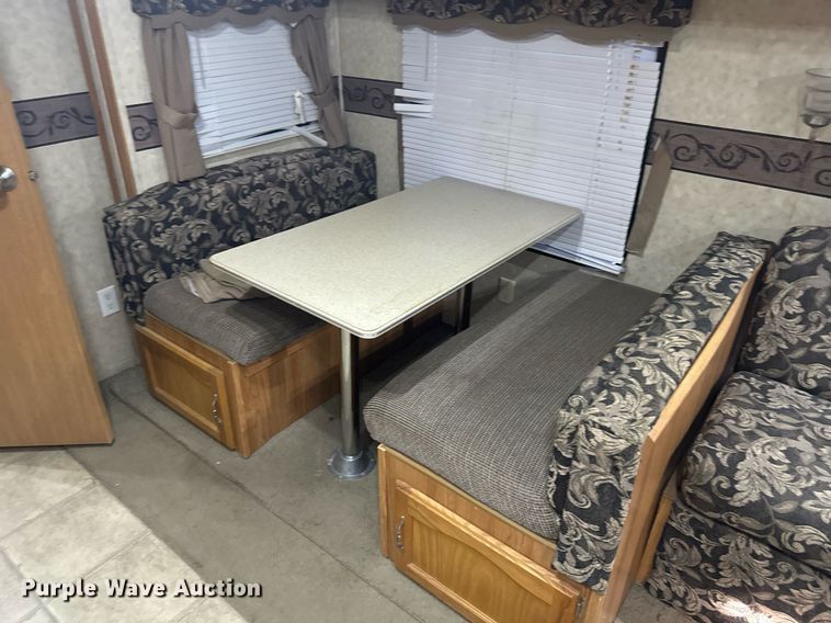 image for item DX3835 2007 Palomino 30FQSS camper