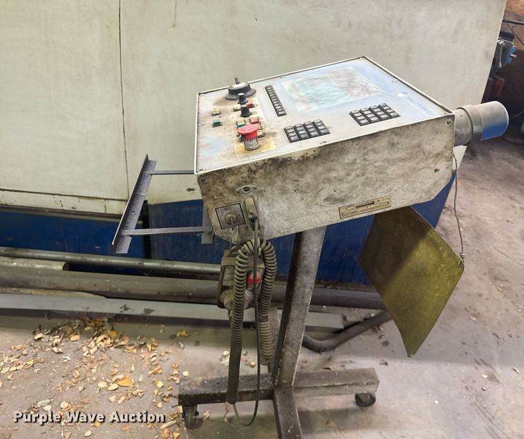 image for item DX3915 Milltronics RH33XP CNC mill