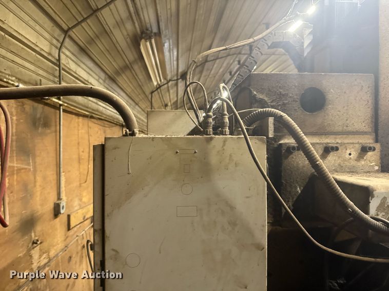 image for item DX3915 Milltronics RH33XP CNC mill