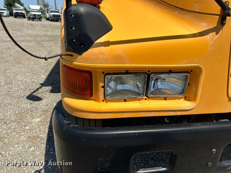 image for item EG1664 2005 Blue Bird Vision school bus