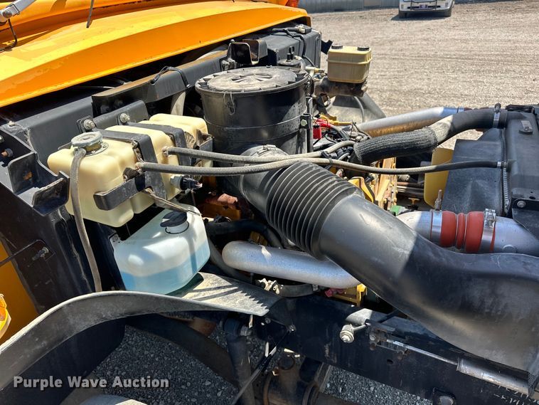 image for item EG1664 2005 Blue Bird Vision school bus