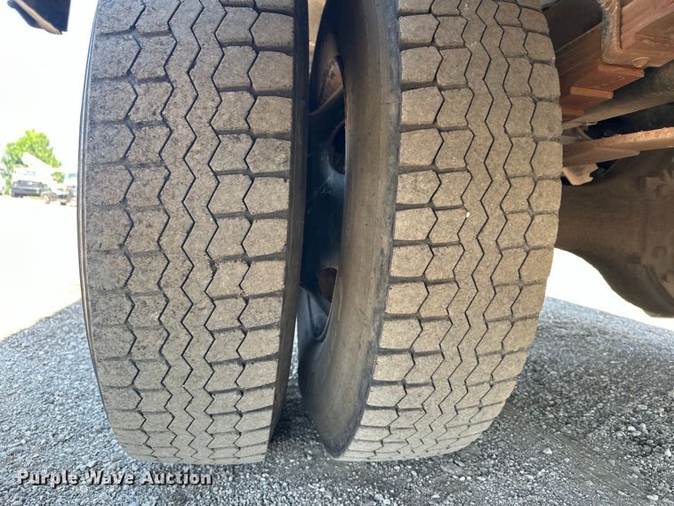 image for item EG1664 2005 Blue Bird Vision school bus