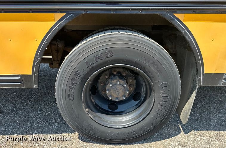 image for item EG1664 2005 Blue Bird Vision school bus