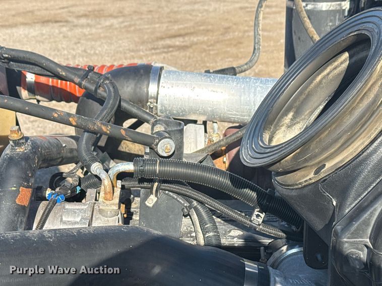 image for item EG2229 2006 Peterbilt 335 box truck