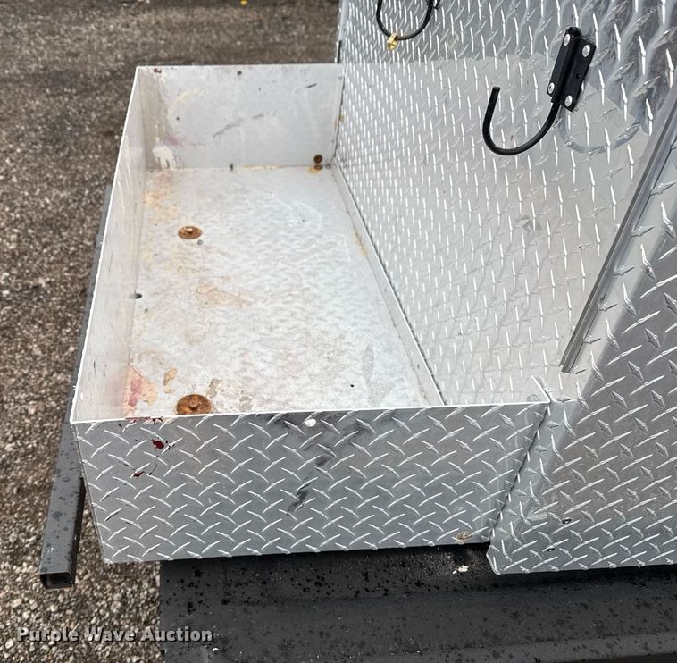 image for item EG2253 2018 John Deere Gator utility vehicle