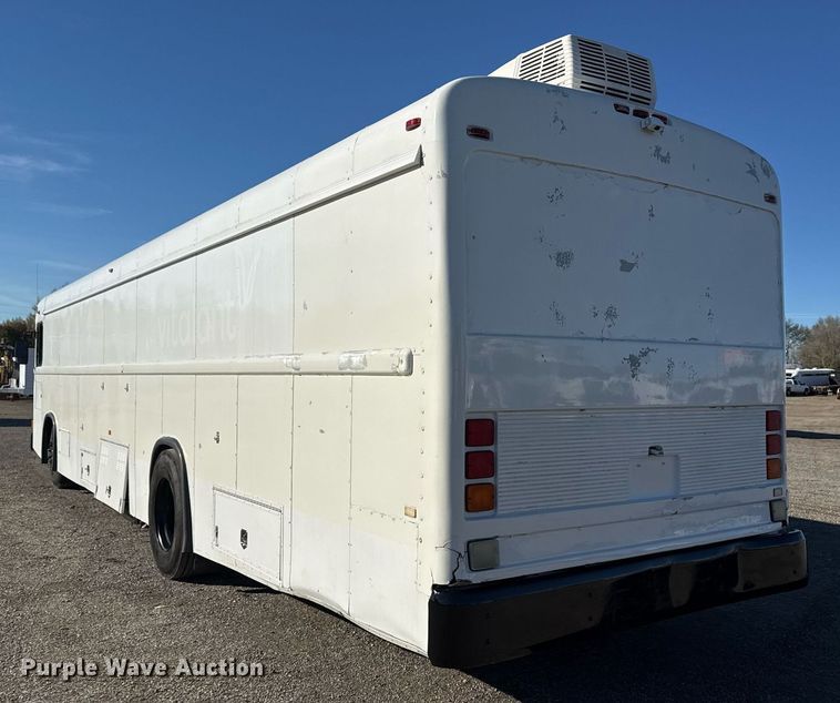 image for item EG2314 2003 Blue Bird blood donation bus