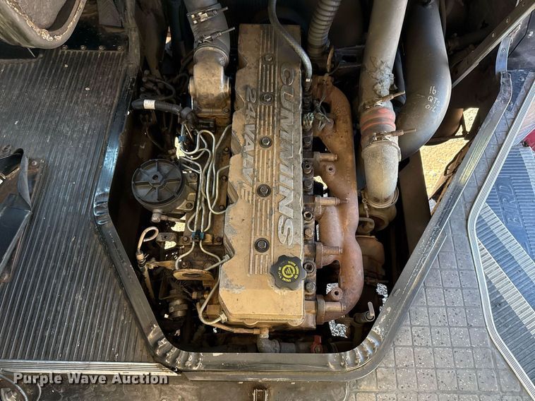 image for item EG2314 2003 Blue Bird blood donation bus