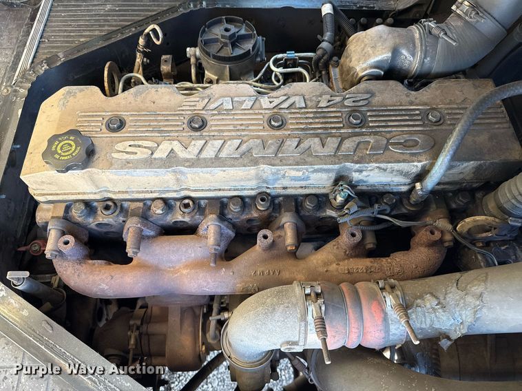 image for item EG2314 2003 Blue Bird blood donation bus