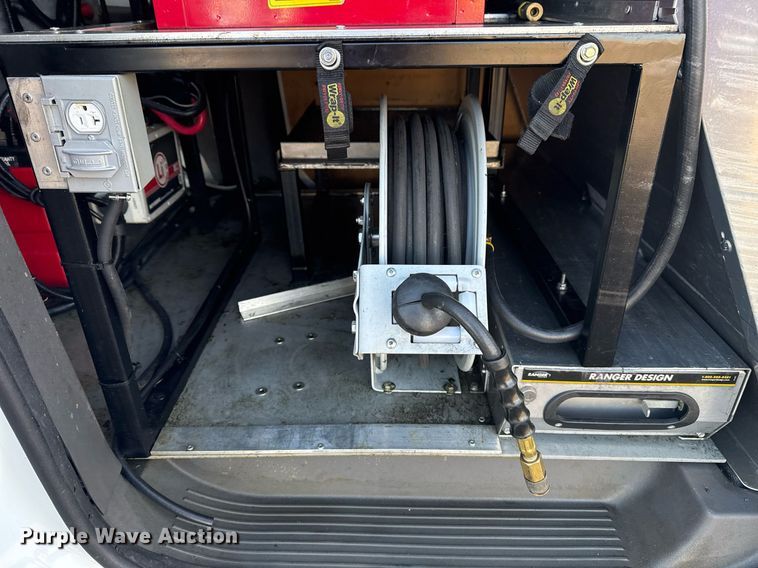 image for item EG2347 2021 Ford Transit Connect  van