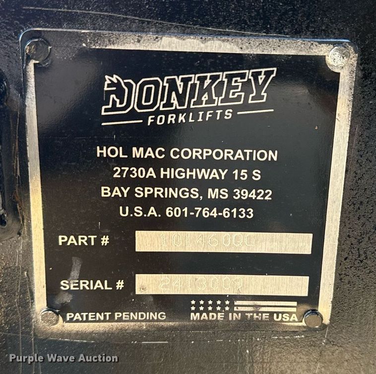 image for item EG2348 2004 Freightliner Business Class M2 flatbed truck