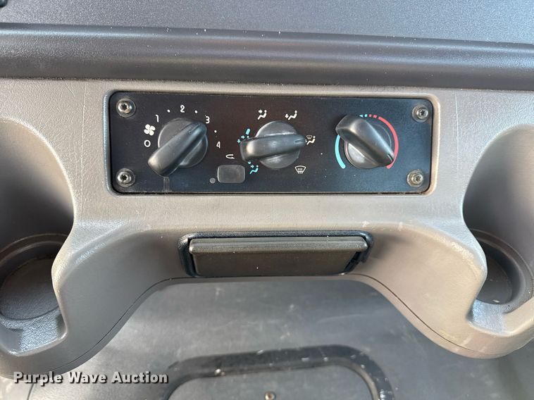 image for item EG2348 2004 Freightliner Business Class M2 flatbed truck