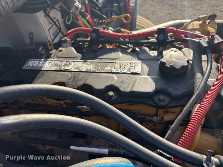 image for item EG2348 2004 Freightliner Business Class M2 flatbed truck