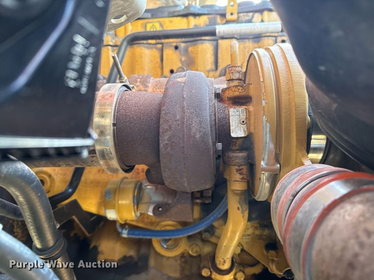 image for item EG2348 2004 Freightliner Business Class M2 flatbed truck