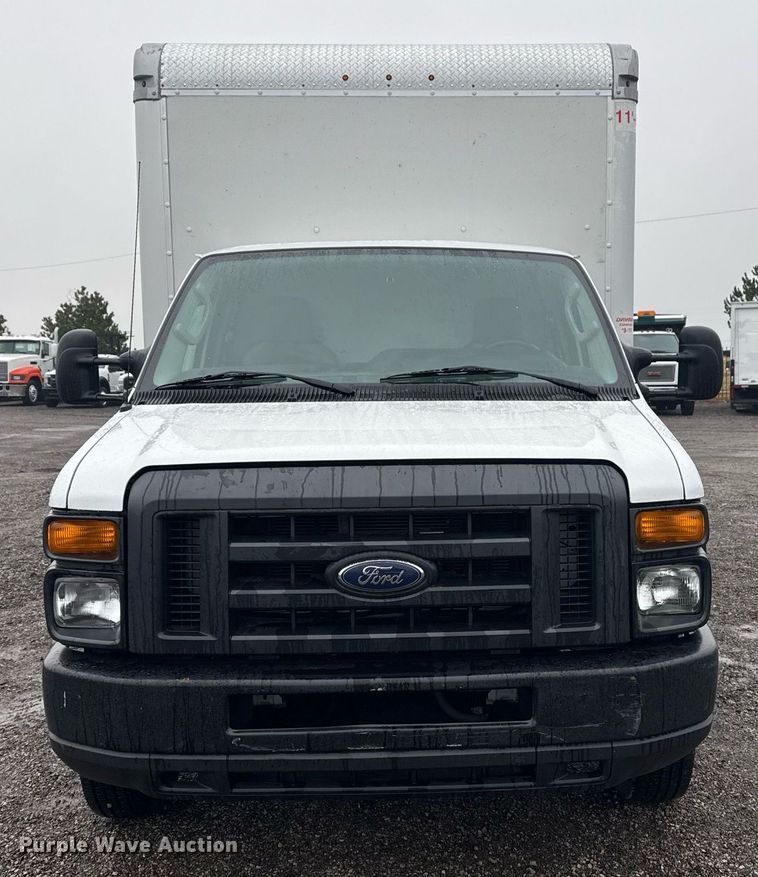 image for item EG2420 2017 Ford E450 Super Duty blow-in insulation box van