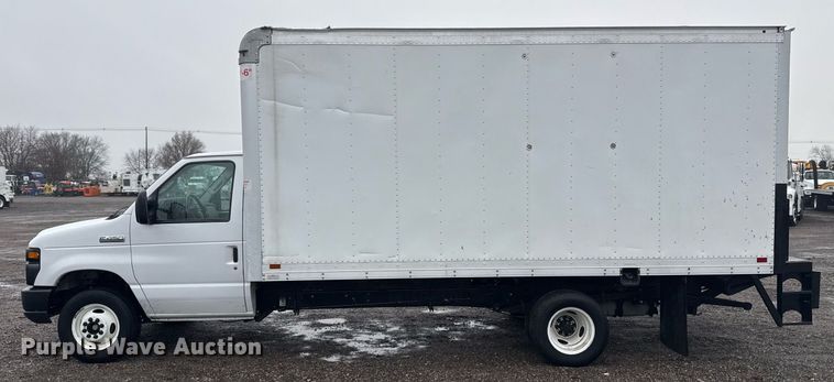 image for item EG2420 2017 Ford E450 Super Duty blow-in insulation box van