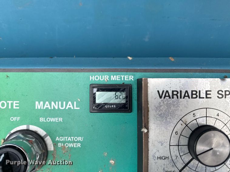 image for item EG2420 2017 Ford E450 Super Duty blow-in insulation box van