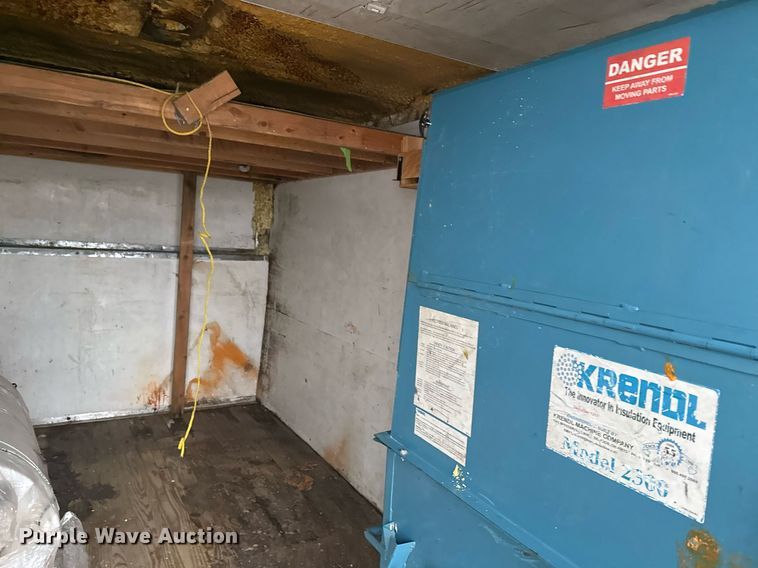 image for item EG2420 2017 Ford E450 Super Duty blow-in insulation box van